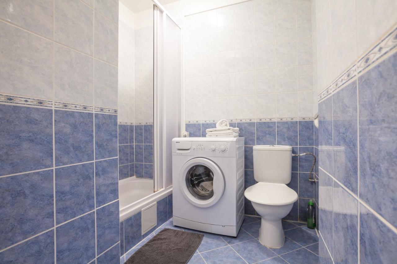 Nejedleho Apartmeet Praga Zewnętrze zdjęcie