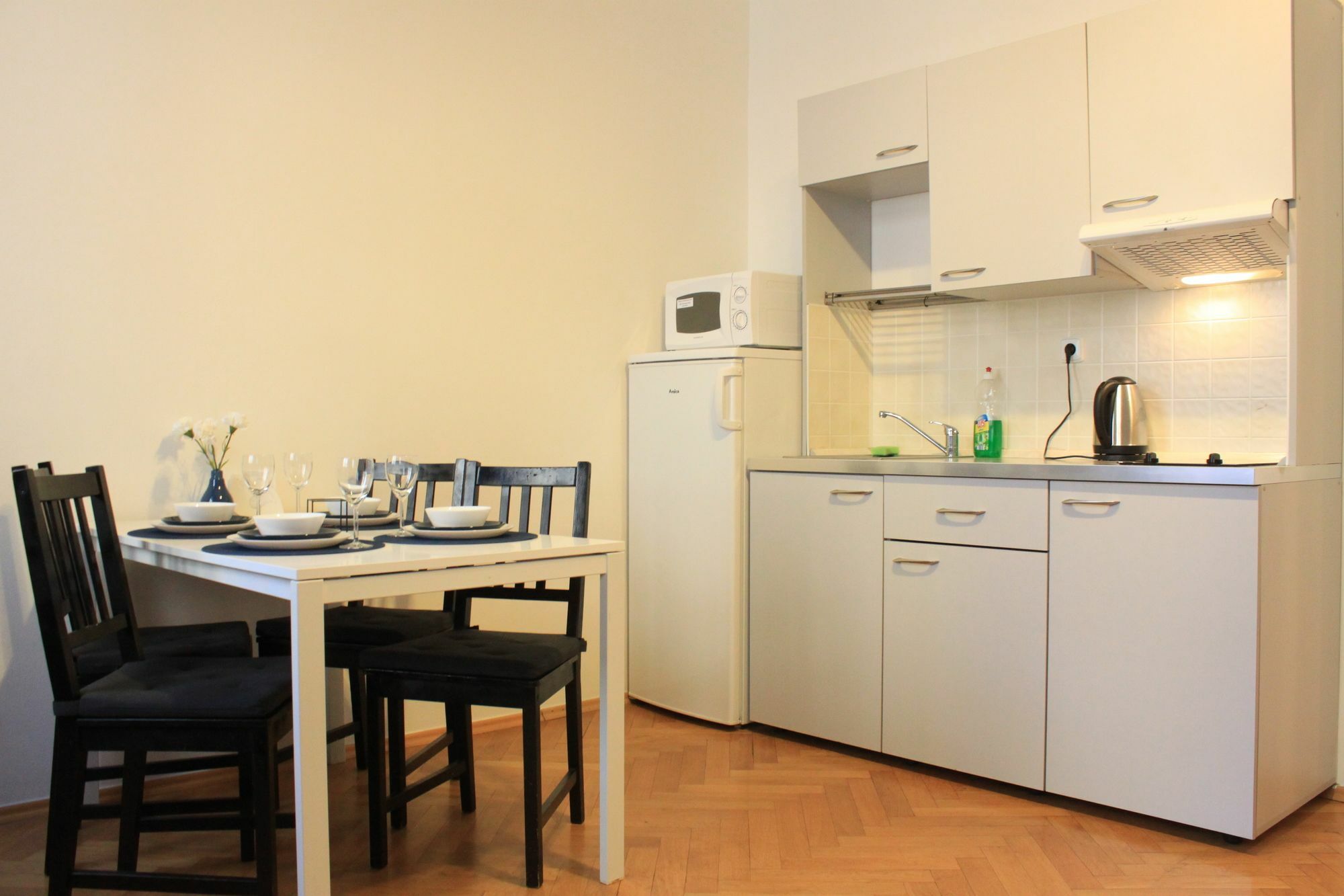 Nejedleho Apartmeet Praga Zewnętrze zdjęcie